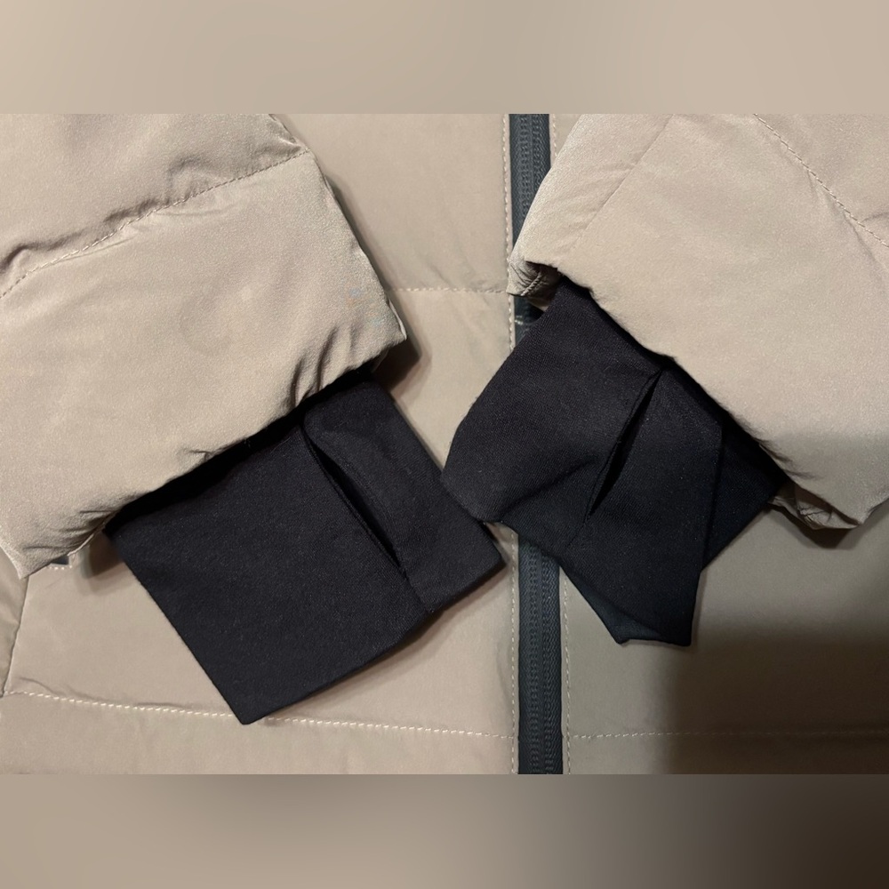 Michael Kors Packable Puffer Jacket-Hooded - Picture 8 of 10